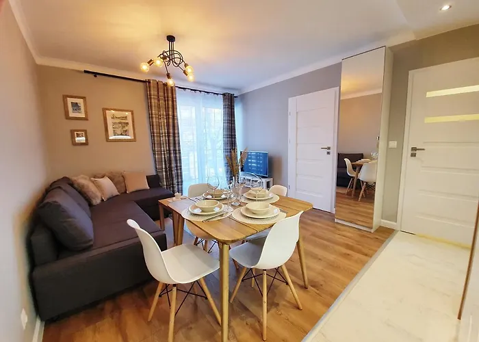 Sun&fun Pod Debami Nad Lomnica 1b I 2b- Blisko Centrum, Dworca Pkp, Sklepow W Otoczeniu Zieleni *