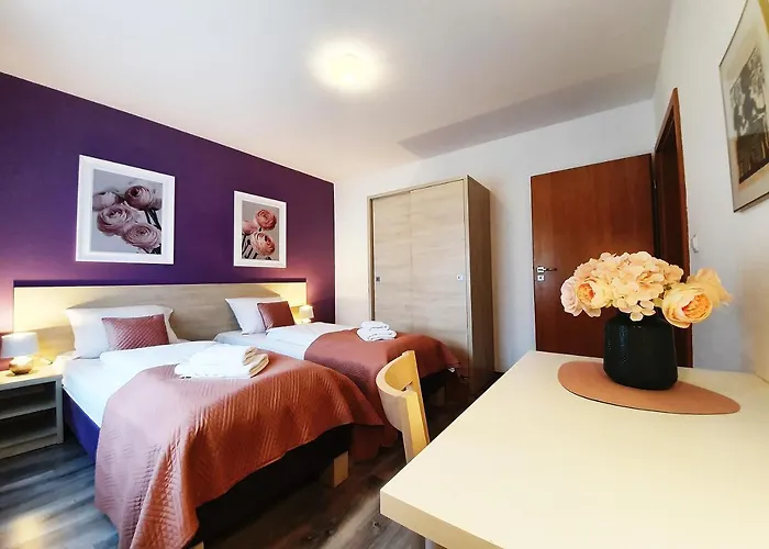 Sun&fun Pod Debami Nad Lomnica 1b I 2b- Blisko Centrum, Dworca Pkp, Sklepow W Otoczeniu Zieleni Lejlighed *