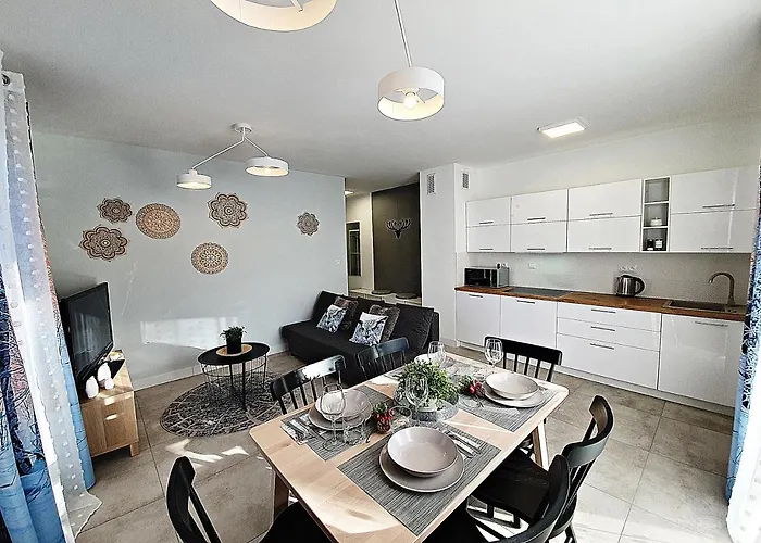 Sun&fun Pod Debami Nad Lomnica 1b I 2b- Blisko Centrum, Dworca Pkp, Sklepow W Otoczeniu Zieleni *