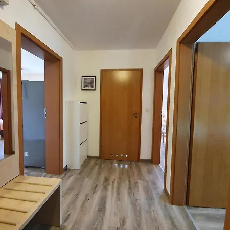 Sun&fun Pod Debami Nad Lomnica 1b I 2b- Blisko Centrum I Sklepow W Otoczeniu Zieleni Apartment
