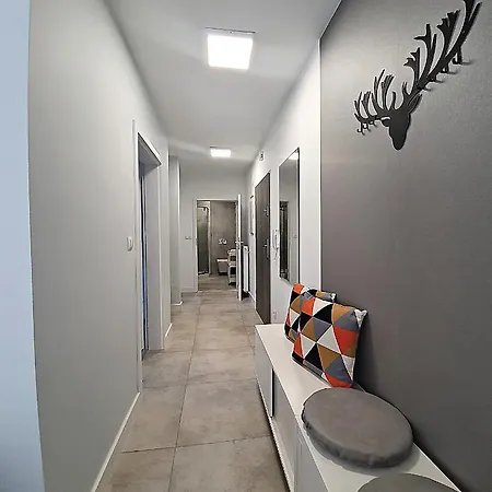 Sun&fun Pod Debami Nad Lomnica 1b I 2b- Blisko Centrum, Dworca Pkp, Sklepow W Otoczeniu Zieleni *