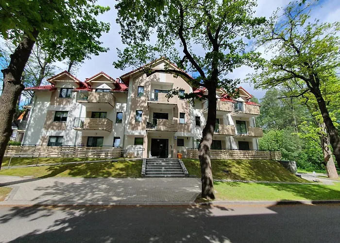 Sun&fun Pod Debami Nad Lomnica 1b I 2b- Blisko Centrum, Dworca Pkp, Sklepow W Otoczeniu Zieleni Карпач