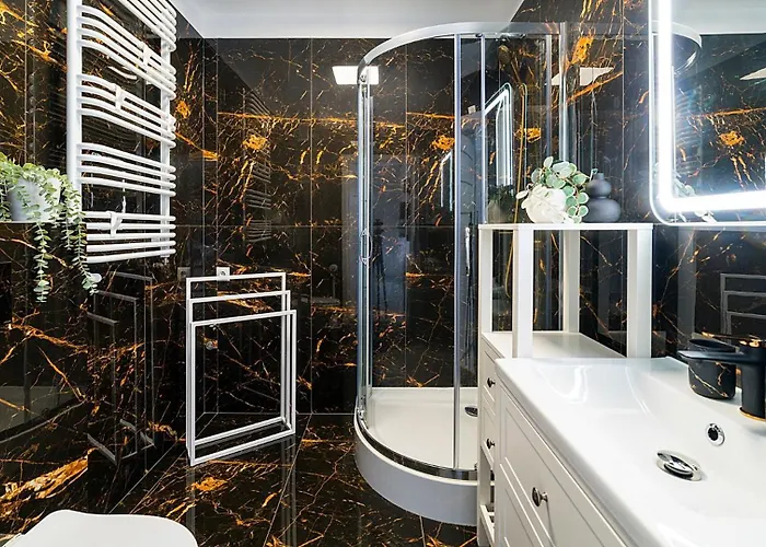 Sun&fun Pod Debami Nad Lomnica 1b I 2b- Blisko Centrum, Dworca Pkp, Sklepow W Otoczeniu Zieleni Апартаменты *